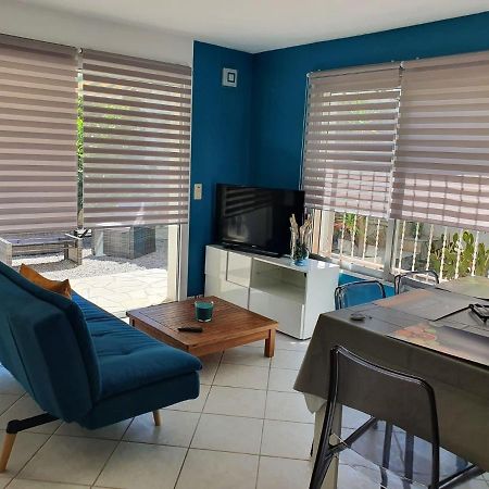 Charmant Logement Avec Piscine Saint-Feliu-d'Avall Exterior foto