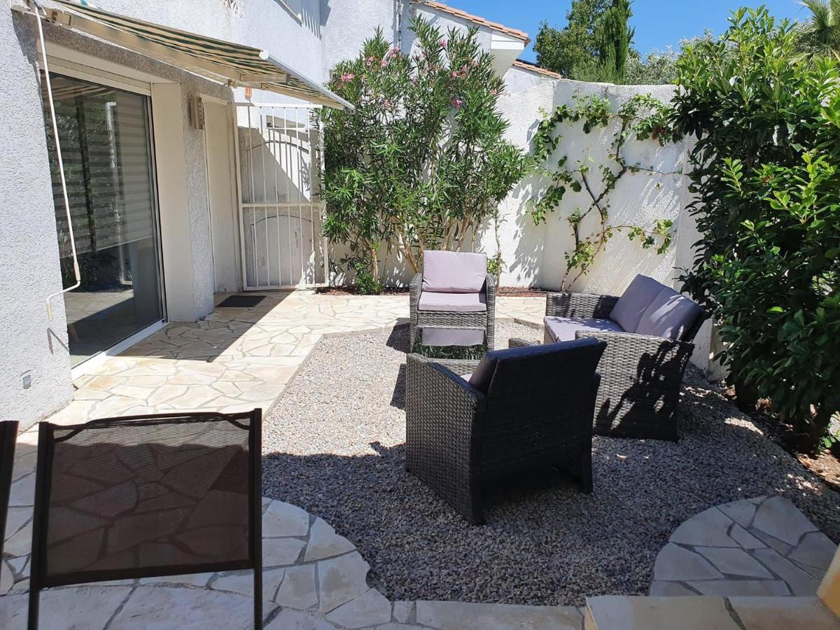 Charmant Logement Avec Piscine Saint-Feliu-d'Avall Exterior foto