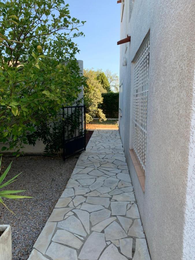 Charmant Logement Avec Piscine Saint-Feliu-d'Avall Exterior foto